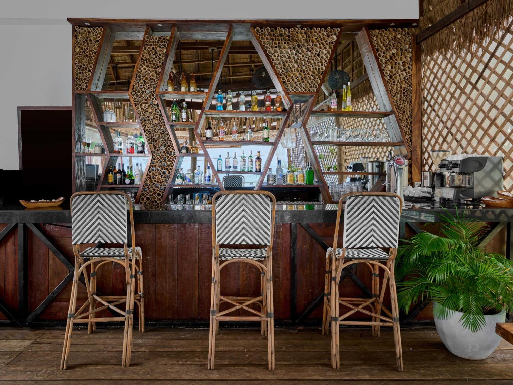 Eden Beach Resort Koh Rong Sanloem Exterior foto